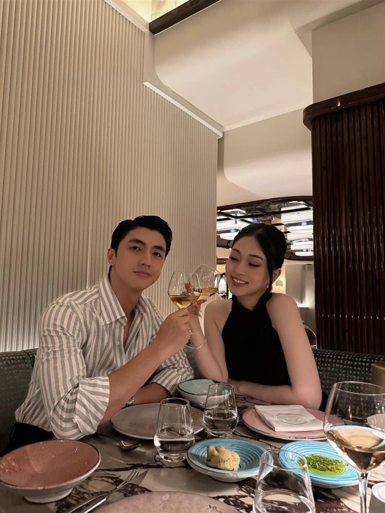 Á hậu Phương Nga  bà xã nam thần VFC Bình An ngày càng thăng hạng nhan sắc